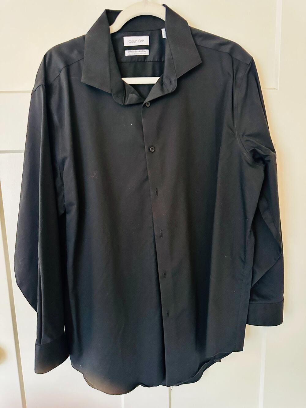 Calvin Klein Men’s XL Black Dress Shirt Slim Fit Stretch WrinkleFree Flex Collar